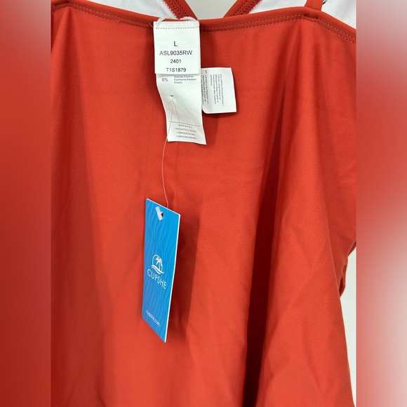 CUPSHE Women's One Piece Swimsuit Tummy Control V Neck Bathing Suits - Picture 2 of 5